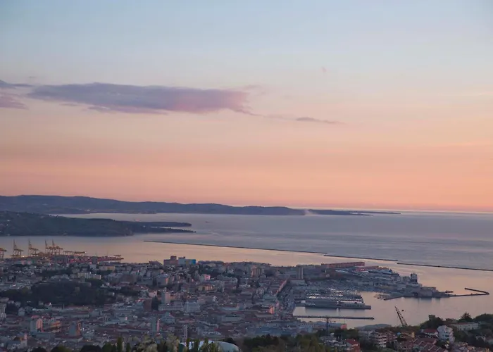 Ξενοδοχείο με διαμερίσματα Urbanauts Ginnastica 4*